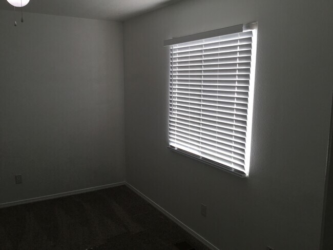 Building Photo - 10852 Arezzo Dr NW