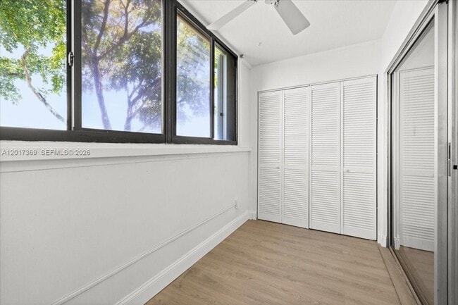 Building Photo - 1351 SW 141st Ave