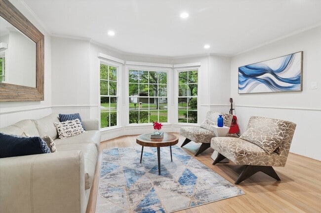 Building Photo - 8106 San Benito Way