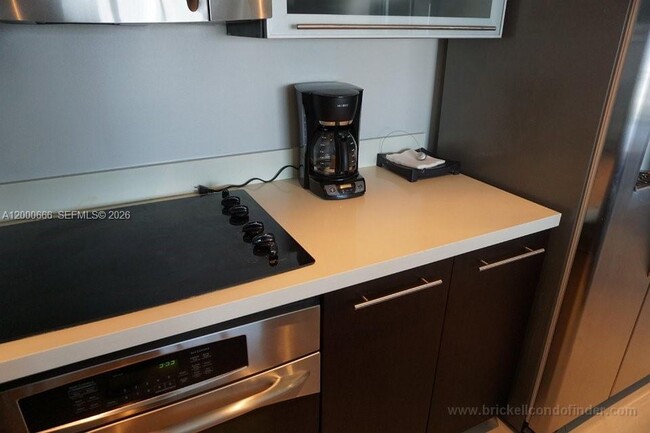 Building Photo - 90 SW 3rd St