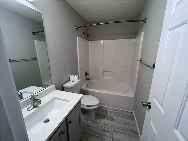 Building Photo - 4234 Windale Dr NW