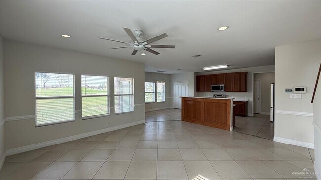 Building Photo - 24 Los Lagos Dr