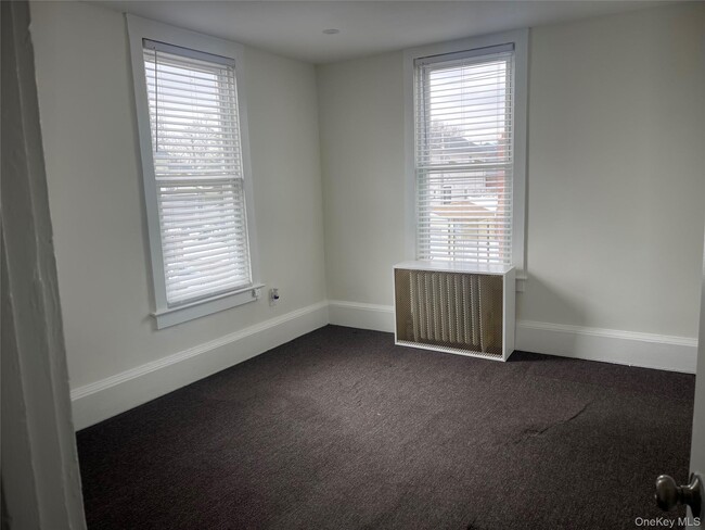 Building Photo - 200 Claridge Ave