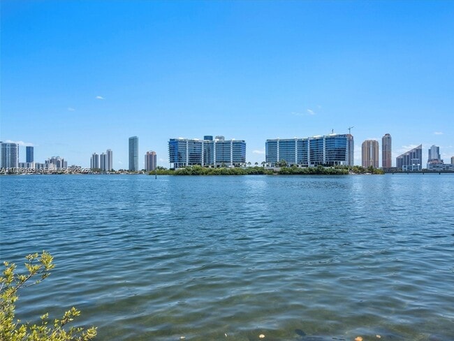 Building Photo - 3215 NE 184th St