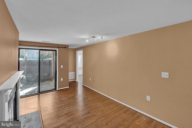 Building Photo - 13257 Wonderland Way