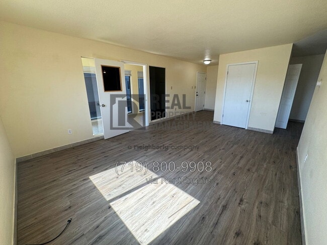 Building Photo - 2116 Norman Ln