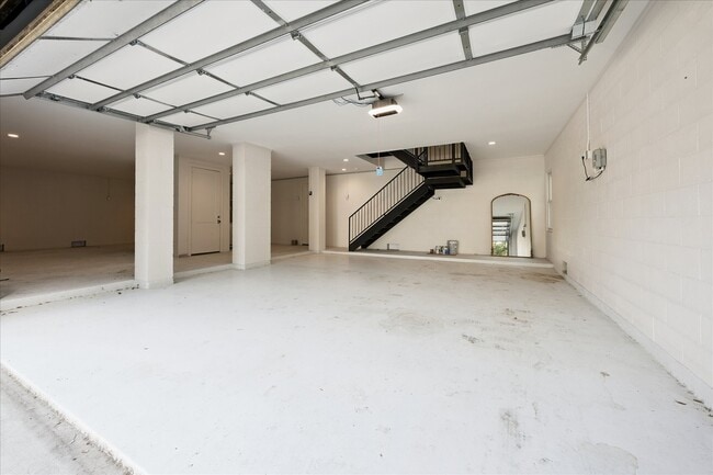 Building Photo - 3735 Tartan Ln