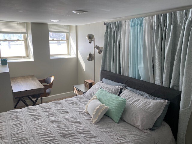 Building Photo - 157 S Fitzhugh St