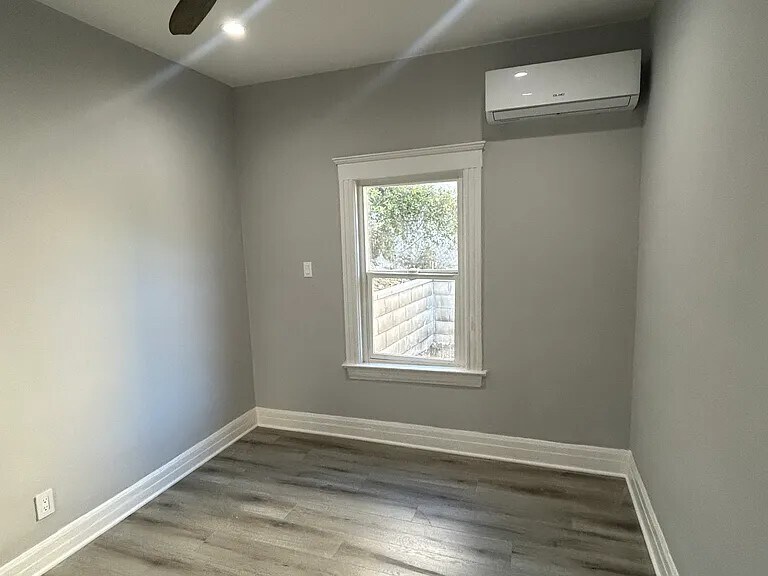 Building Photo - 2719 Alta St