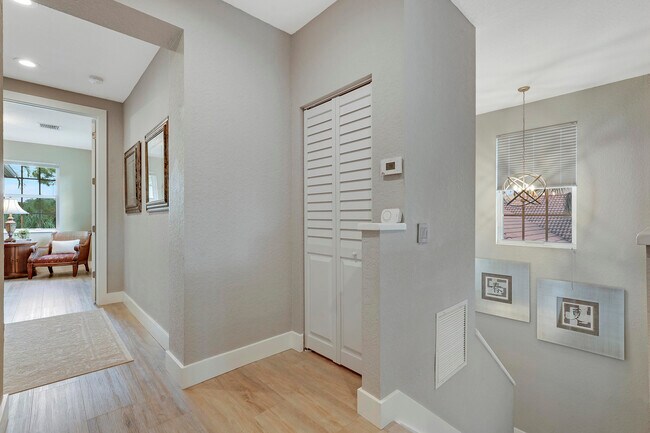 Building Photo - 127 Via Castilla