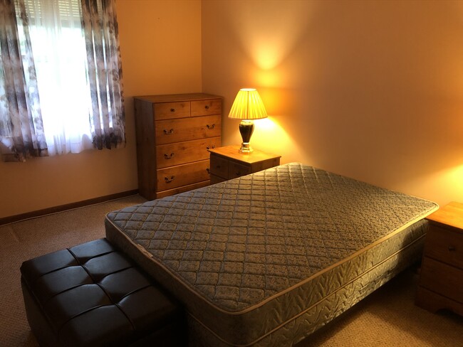 Bedroom 1 with walk-in closet - 25A Pine Ln