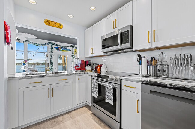 Cooking with a view - 1741 NW 39th St