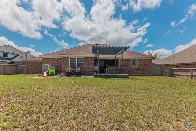 Building Photo - 605 Lantana St