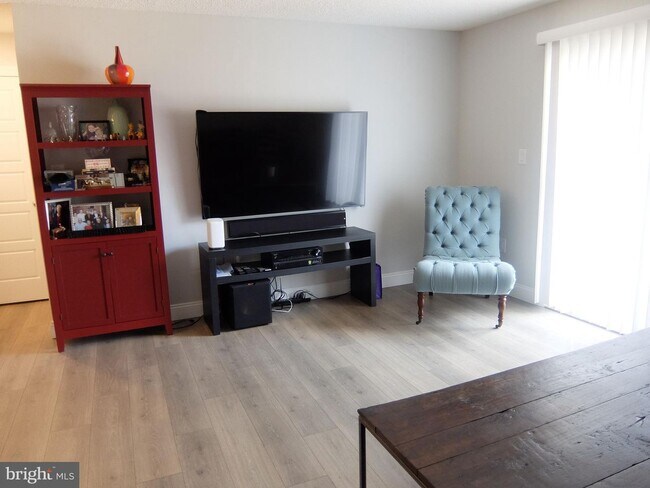 Building Photo - 5307 Ravens Crest Dr