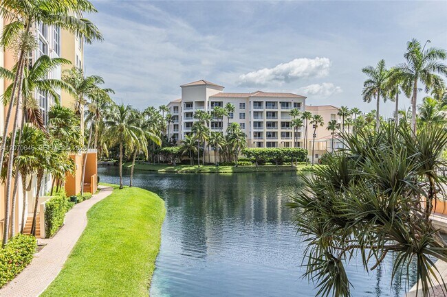 Building Photo - 731 Crandon Blvd