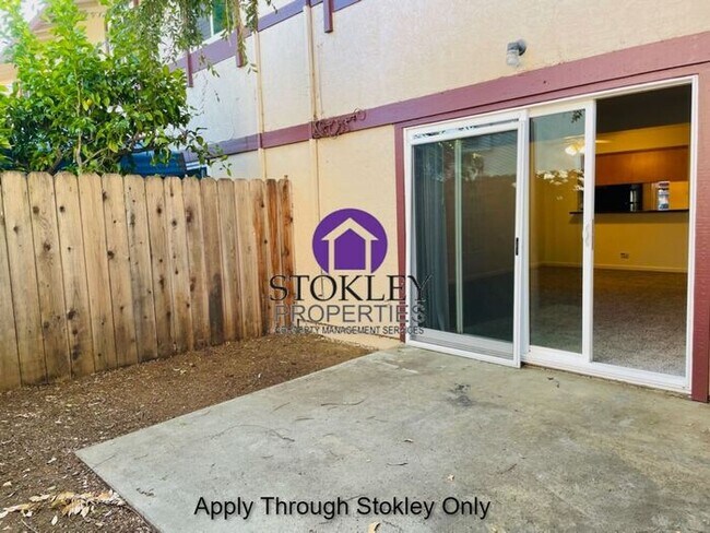 Building Photo - Stokley Properties Welcomes 1534 Parkwood ...