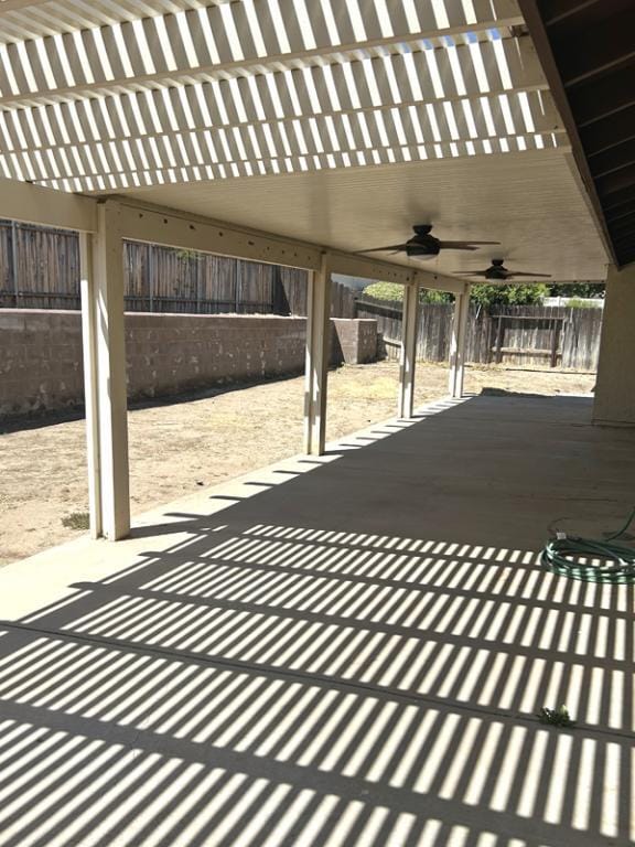 Building Photo - 13635 Elm St