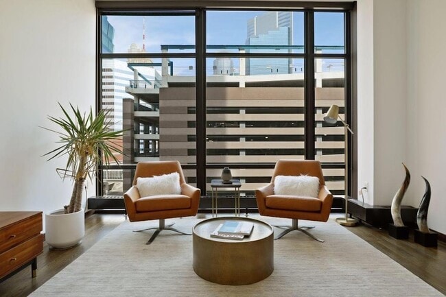 Building Photo - 201 S 11th St