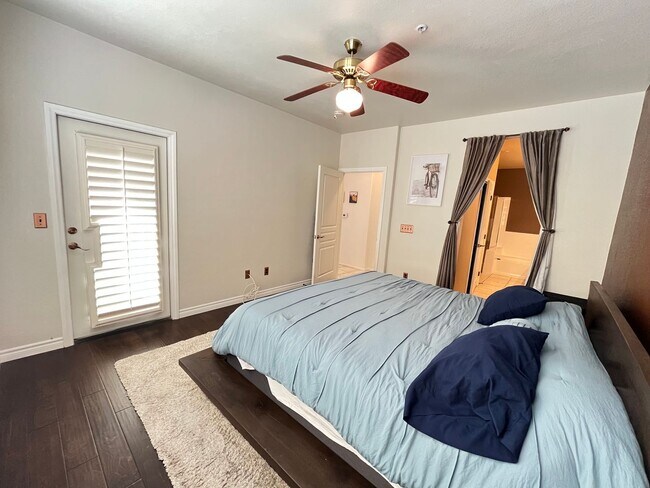 Building Photo - Summerlin Fully Furnished Condo on Golf Course!