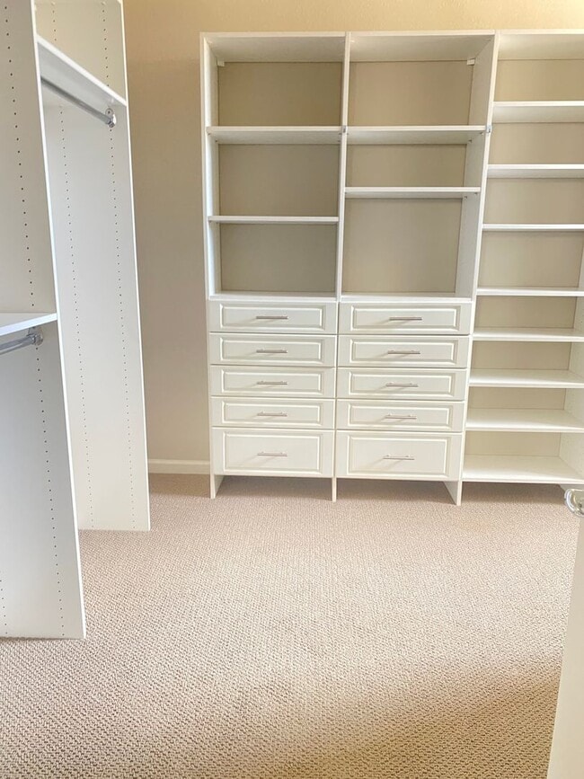 Building Photo - Home in Damonte Ranch Village