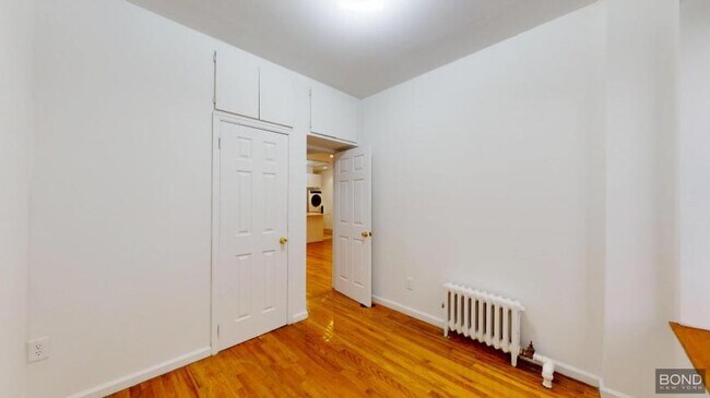 Building Photo - 2 bedroom in Manhattan NY 10003