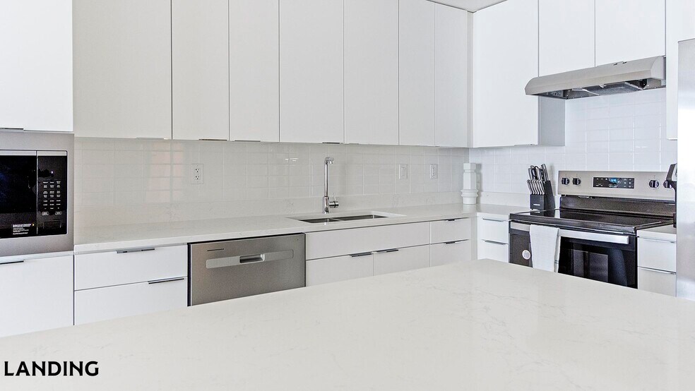 Building Photo - 4341 34th St S