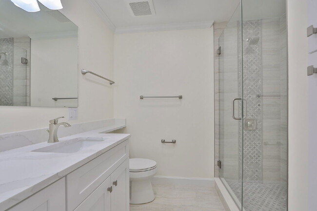 Building Photo - 5941 4th Ave N