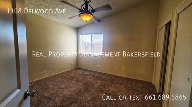 Building Photo - 1108 Delwood Ave