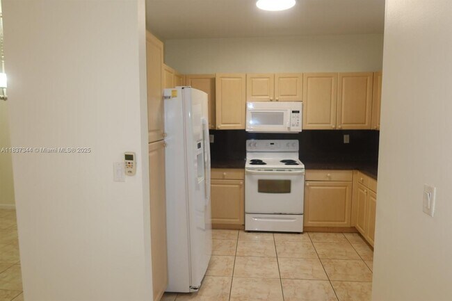 Building Photo - 185 Riverwalk Cir