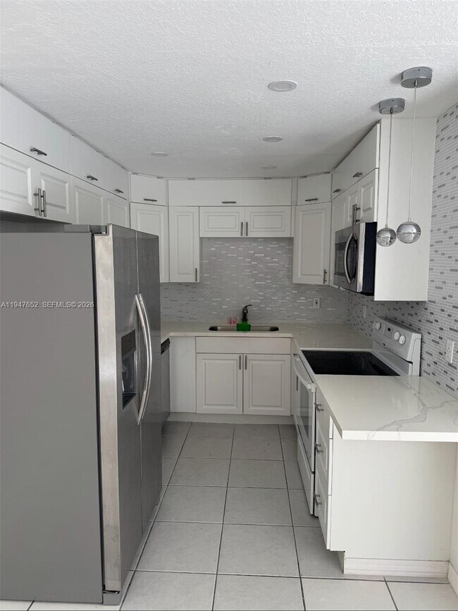 Building Photo - 14311 SW 96th St