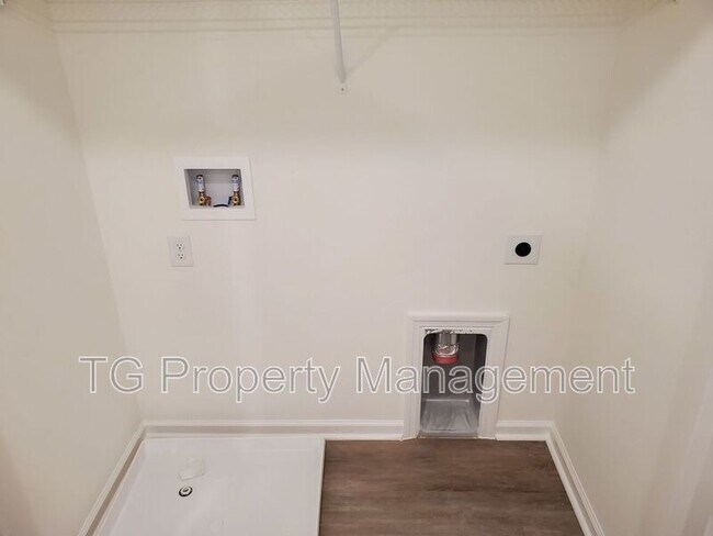 Building Photo - 270 Mustard Hl Ct