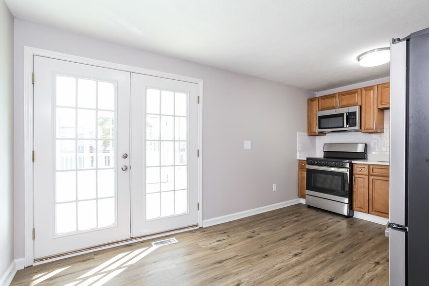 Building Photo - 5423 Cherry Creek Pkwy S
