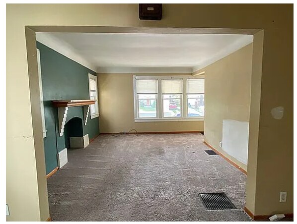 Building Photo - 223 Valleywood Dr