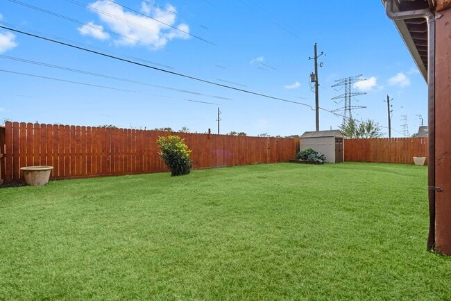 Building Photo - 3505 Cedar Prairie Dr