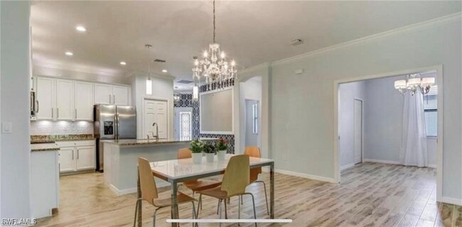 Building Photo - 9170 Woodhurst Dr