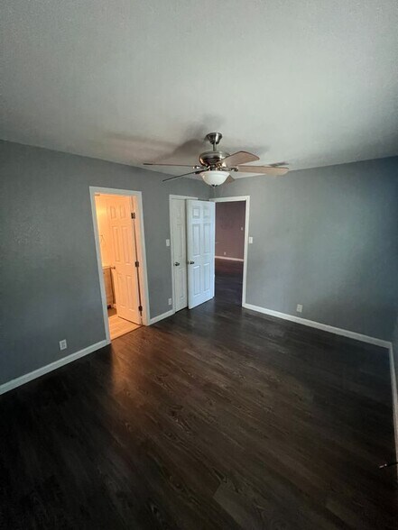 Building Photo - 2301 Tern Cir
