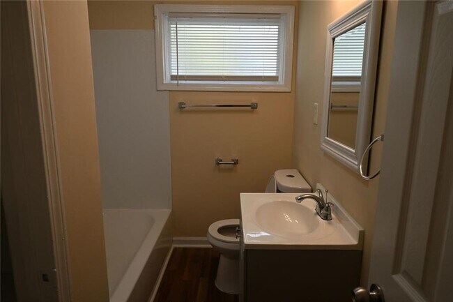 Building Photo - 6363 Melrose St