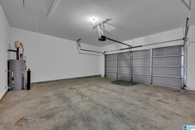 Building Photo - 559 Troubadour Ln
