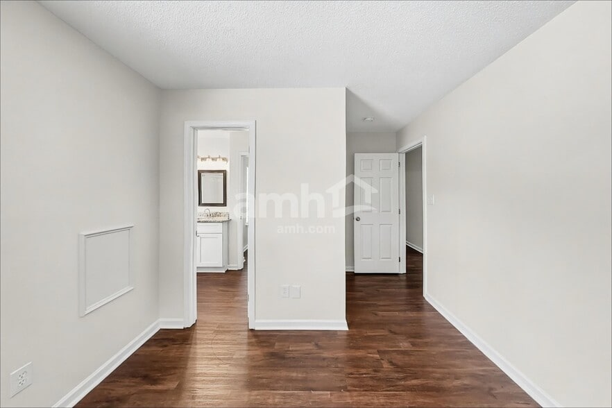 Building Photo - 13929 Hatton Cross Dr