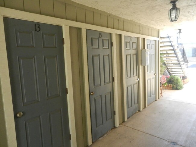 Building Photo - 12719 Robison Blvd