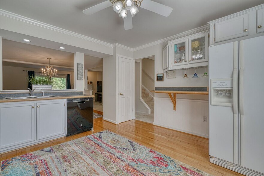 Building Photo - 18 Collis Ct