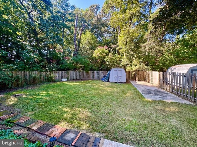Building Photo - 24322 Canal Dr