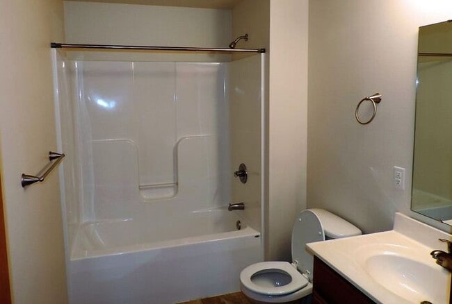 Building Photo - $1,325 | 2 Bedroom, 2 Bathroom Condo | Pet Friendly* | Available for August 1st, 2026 Move In!