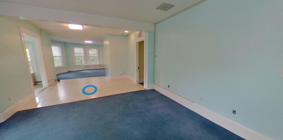 Building Photo - 187 Central St