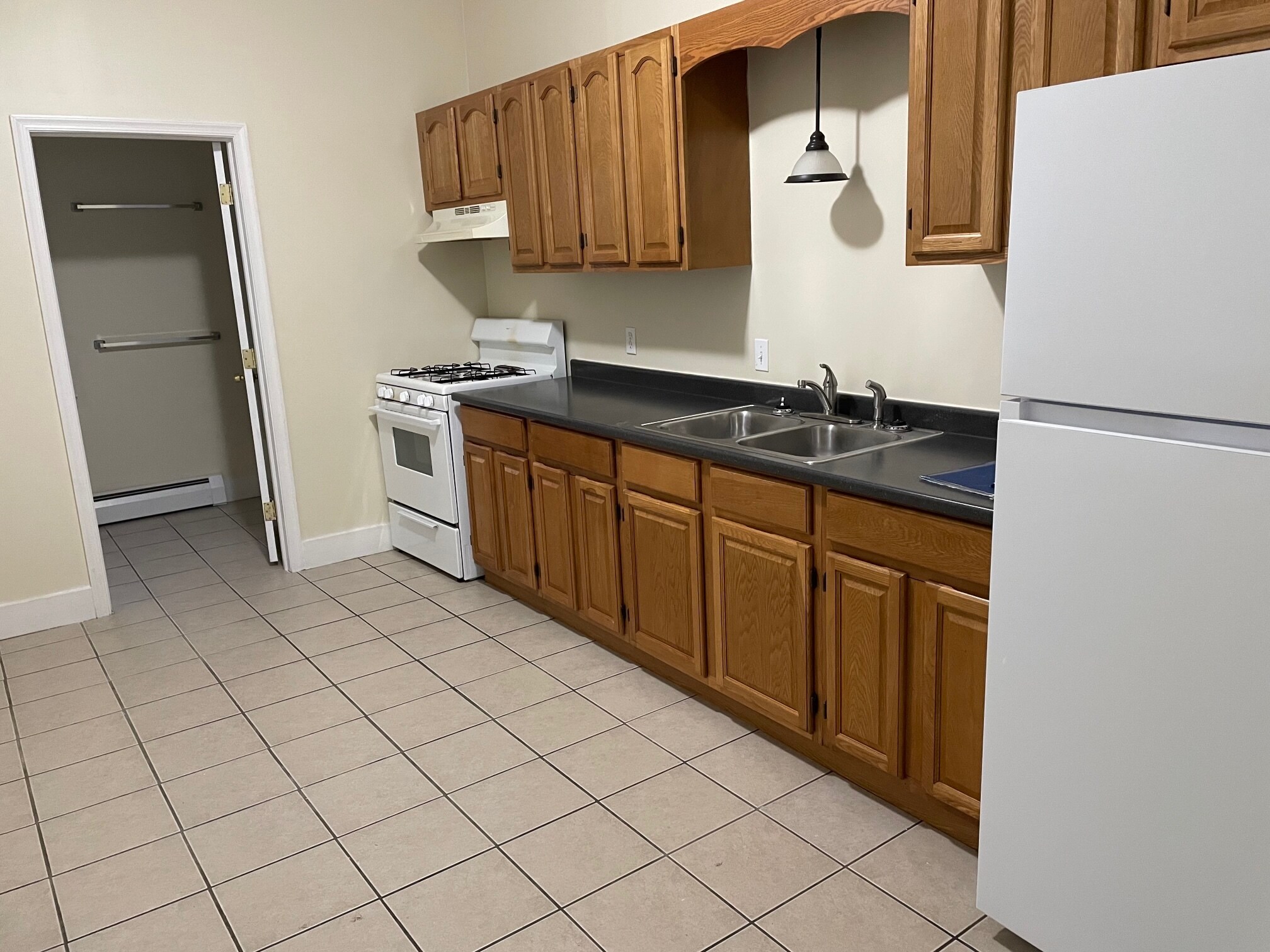 Building Photo - 238 Sharpe St.