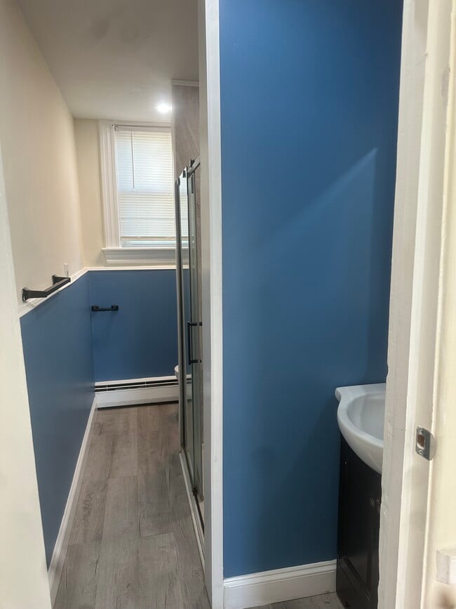 Building Photo - 66 Swift St