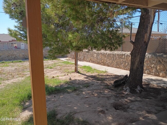 Building Photo - 8108 La Paloma Cir