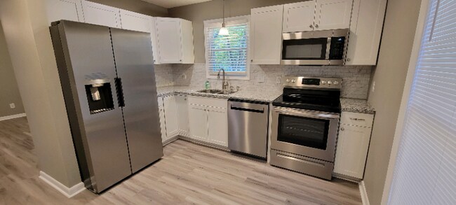 Building Photo - 6505 Addingham Ct