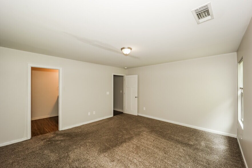 Building Photo - 6372 Avery St SW