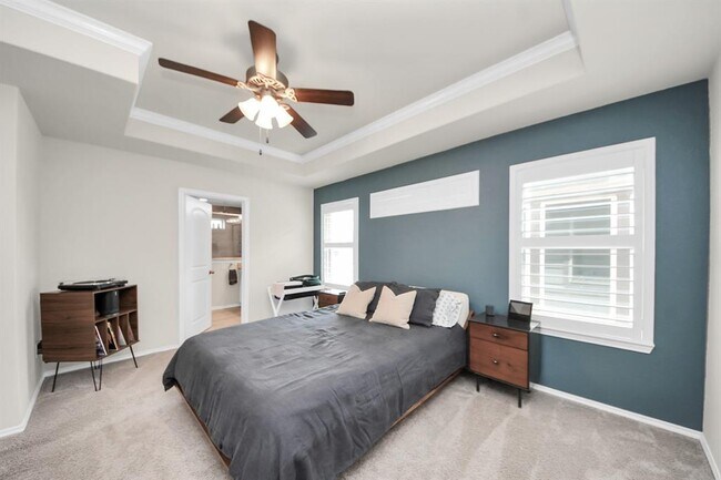 Building Photo - 8919 RoseWood Grove Ln